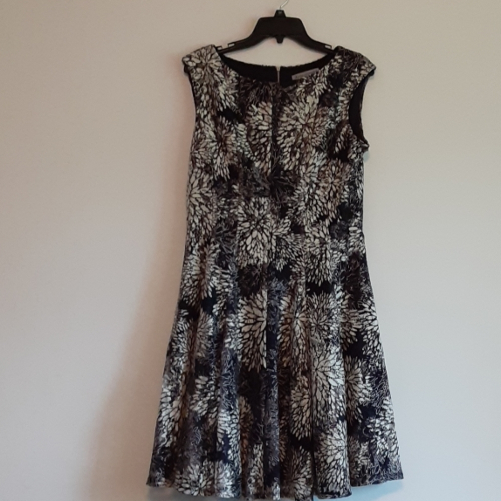 Black and cream colored fit n flare Dress